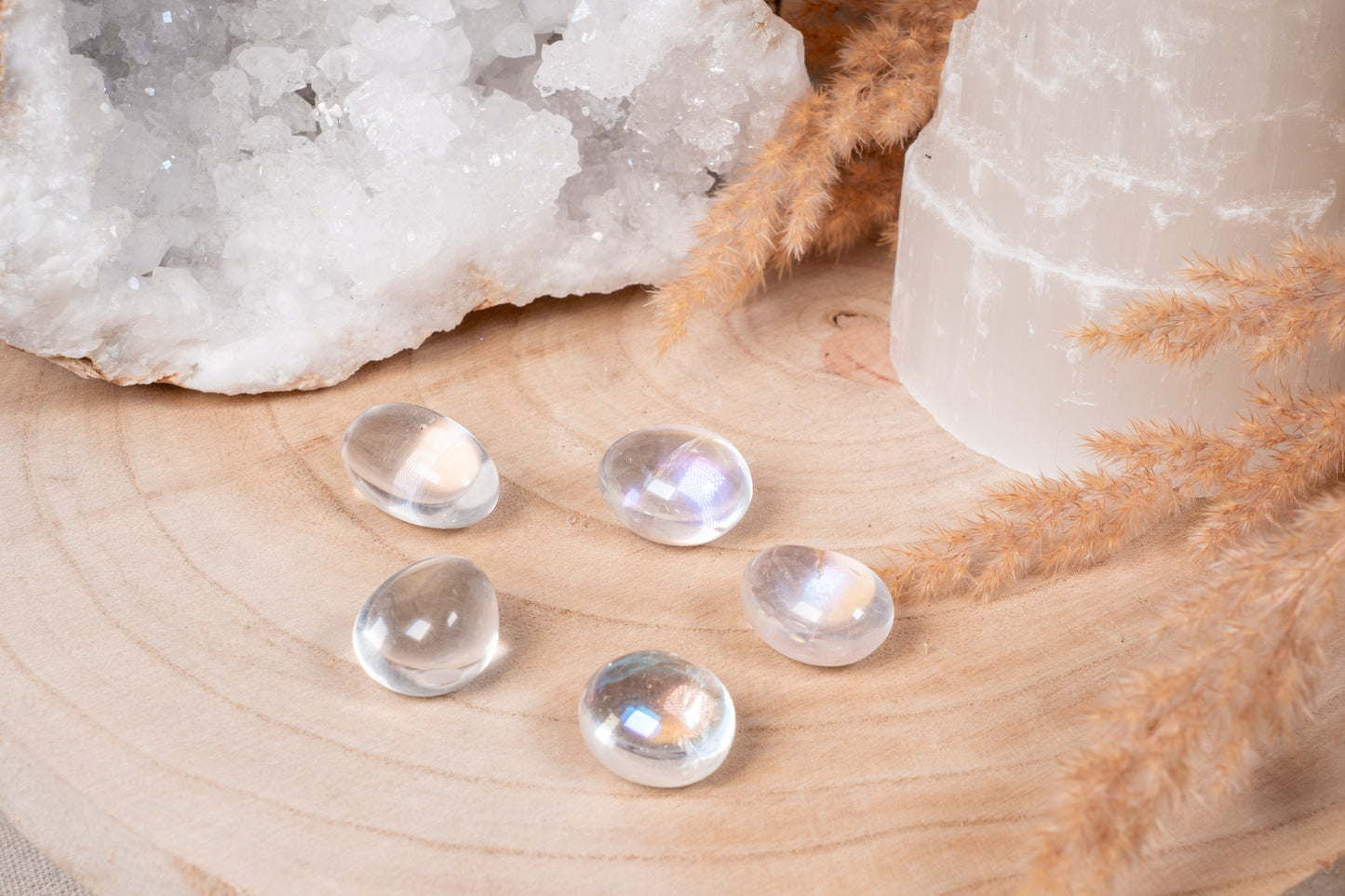 Bergkristall Aura Trommelstein