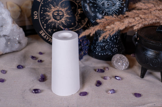 Kerzenhalter „Dike“